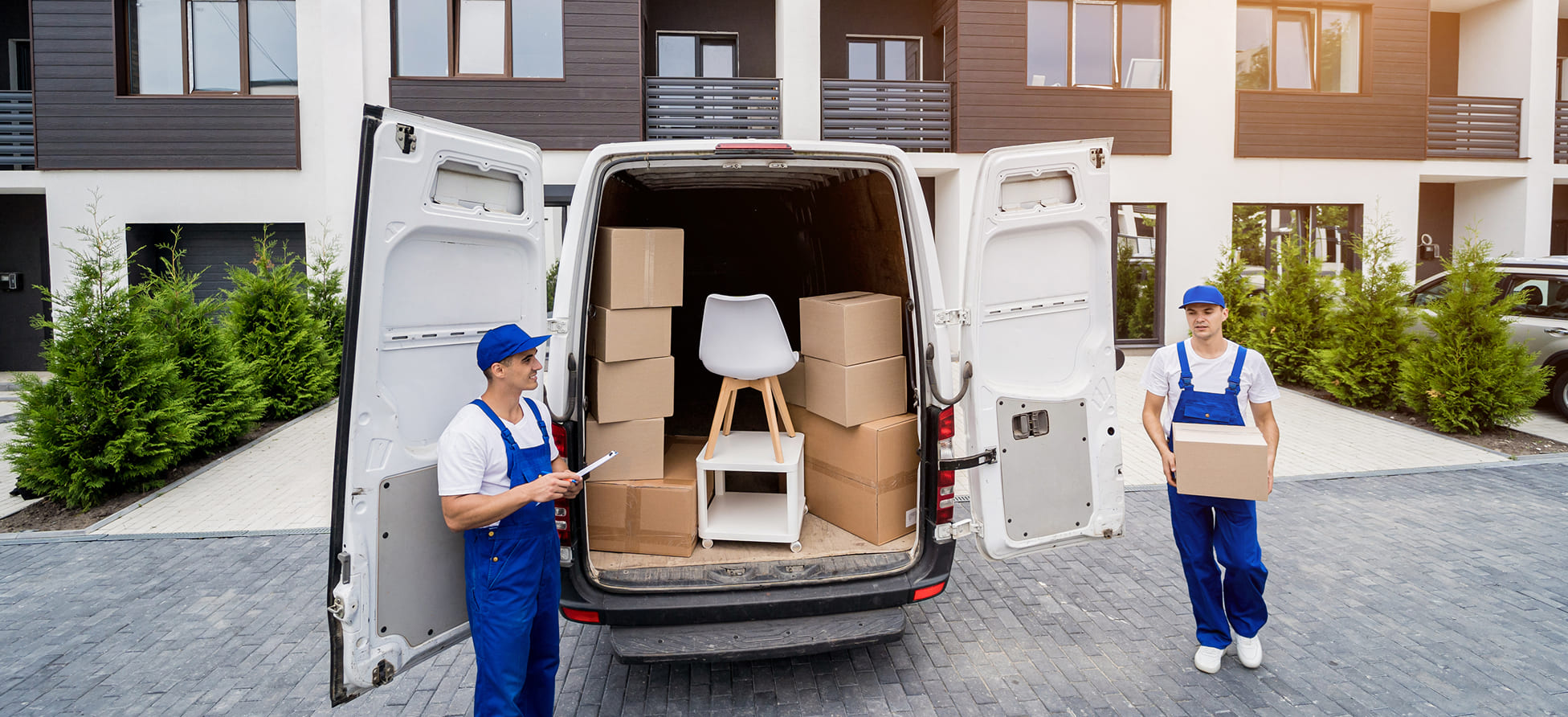 Air Freight Vs Truck Freight – A Comparative Guide